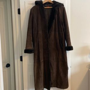 Stunning full length suede coat. Beautiful rich brown with faux fur trim detail.